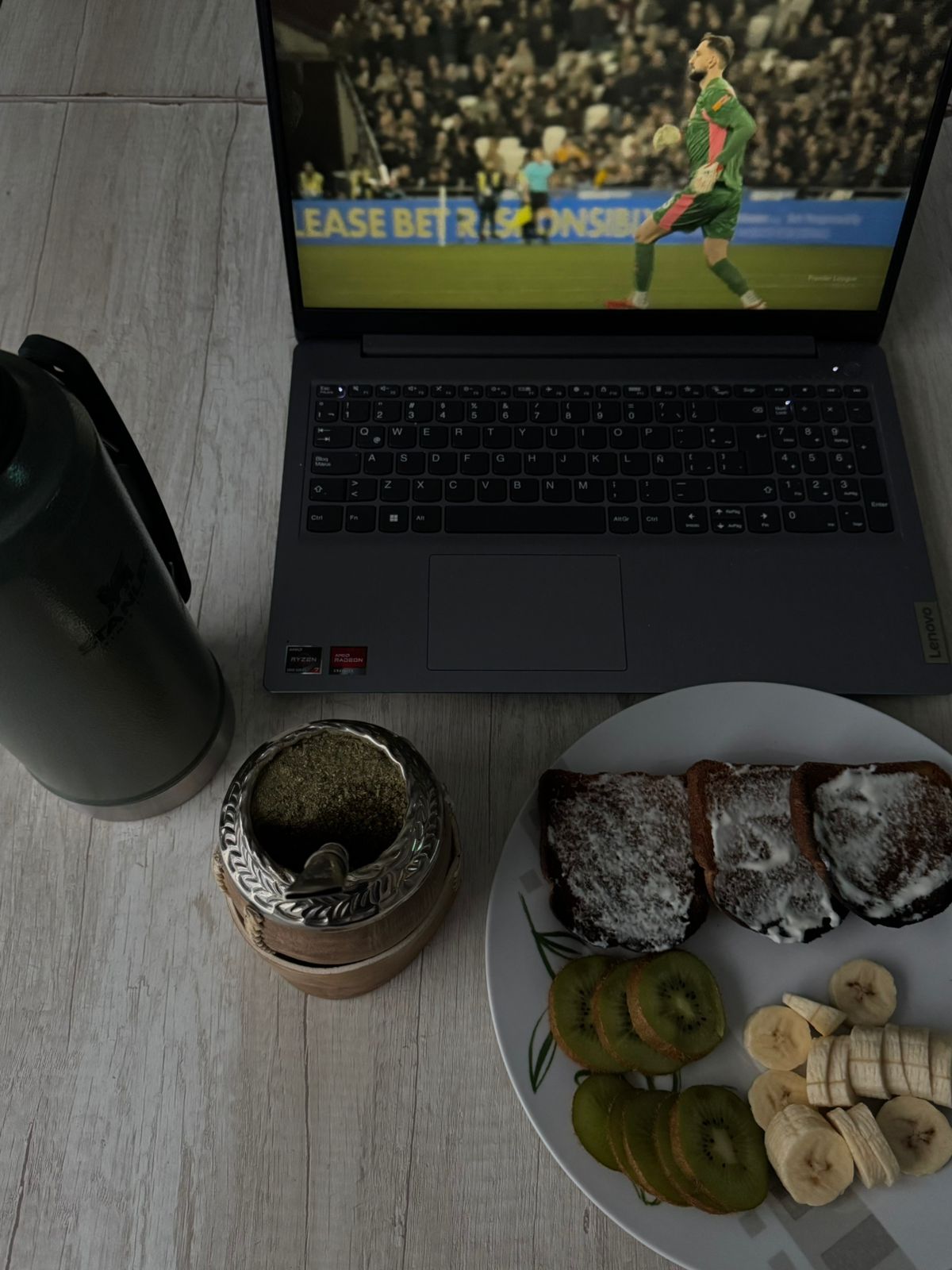 Mate RioMates con bombilla en cuero